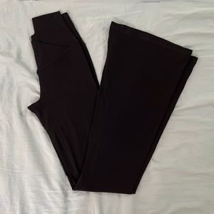 American Eagle Aerie OFFLINE High Wasted Crossover Flare Legging - Small